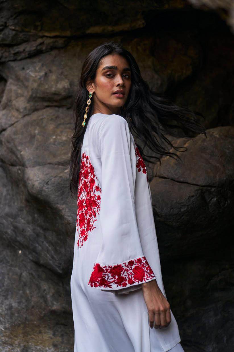 LONGLINE PLACEMENT EMBROIDERED SET - dash and dot