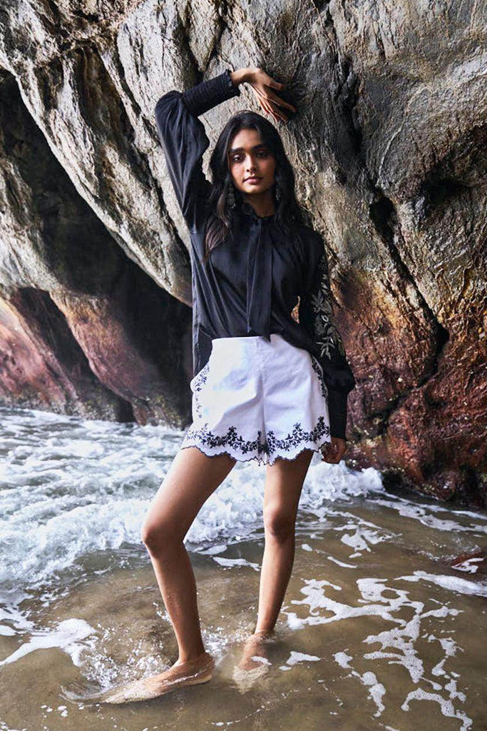 EMBROIDERED WHITE DENIM SHORTS - dash and dot dash and dot