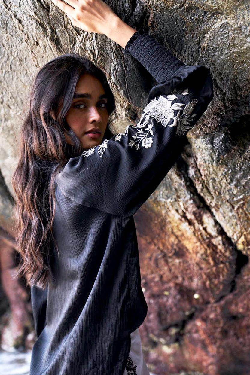 EMBROIDERED BLACK PEASANT TOP - dash and dot