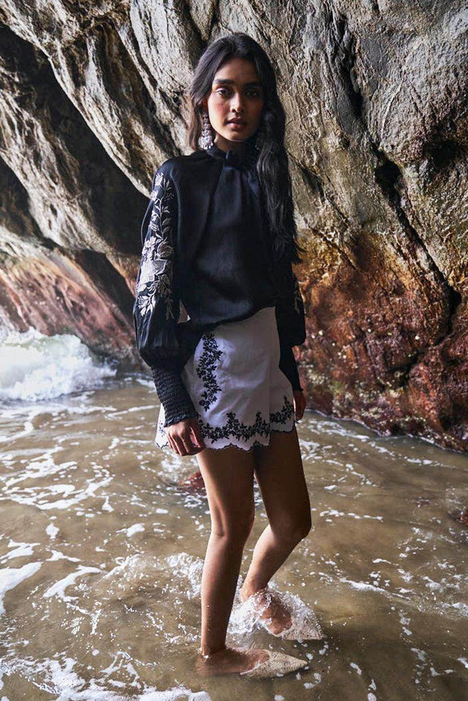 EMBROIDERED WHITE DENIM SHORTS - dash and dot dash and dot