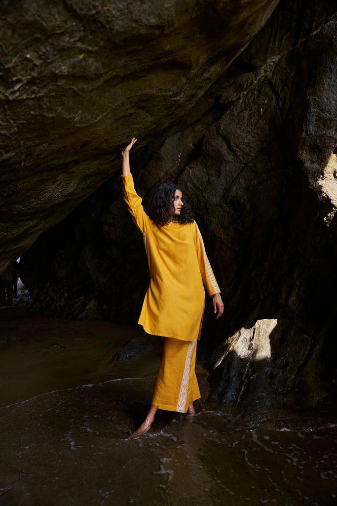 SIDE EMBROIDERED SET - dash and dot dash and dot