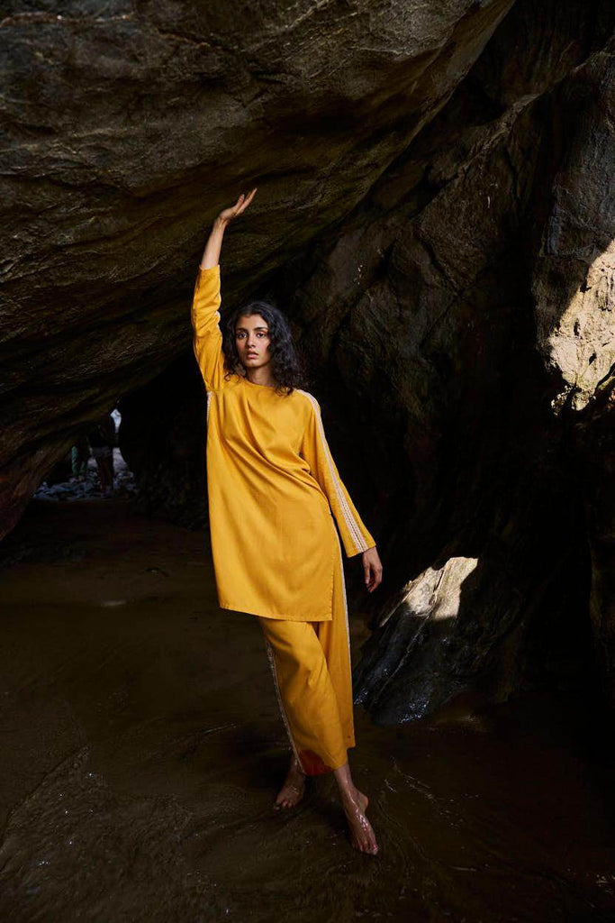 SIDE EMBROIDERED SET - dash and dot dash and dot