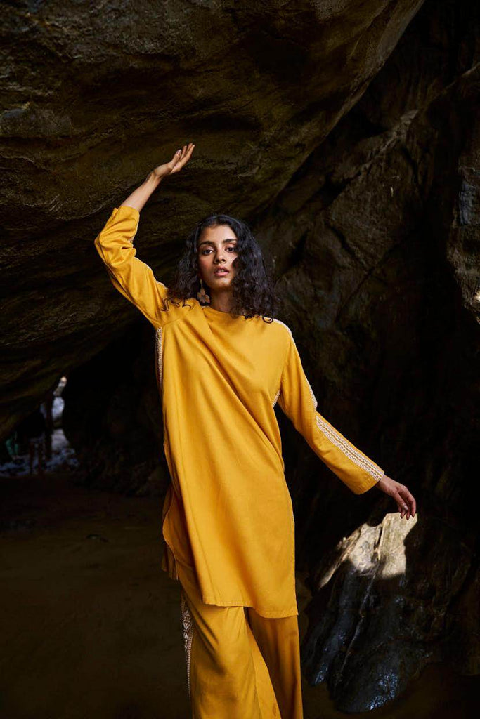 SIDE EMBROIDERED TOP - dash and dot dash and dot