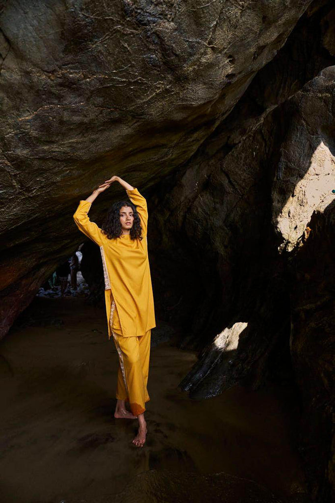 SIDE EMBROIDERED SET - dash and dot dash and dot