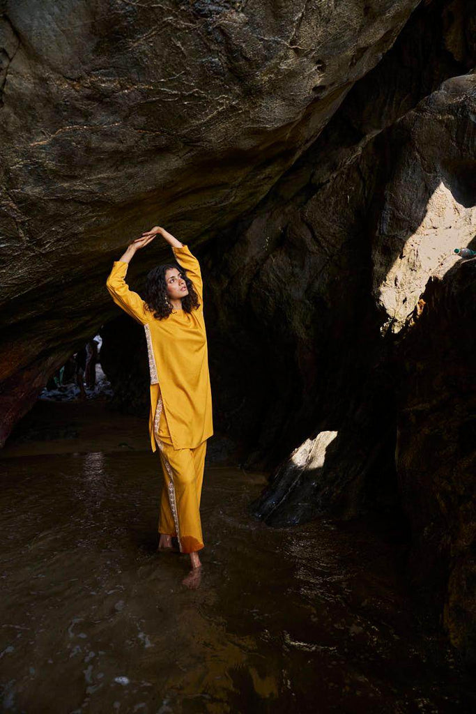 SIDE EMBROIDERED SET - dash and dot dash and dot