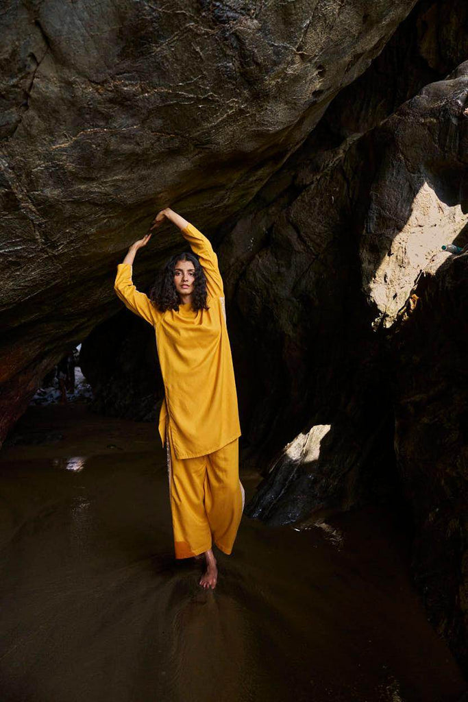 SIDE EMBROIDERED SET - dash and dot dash and dot