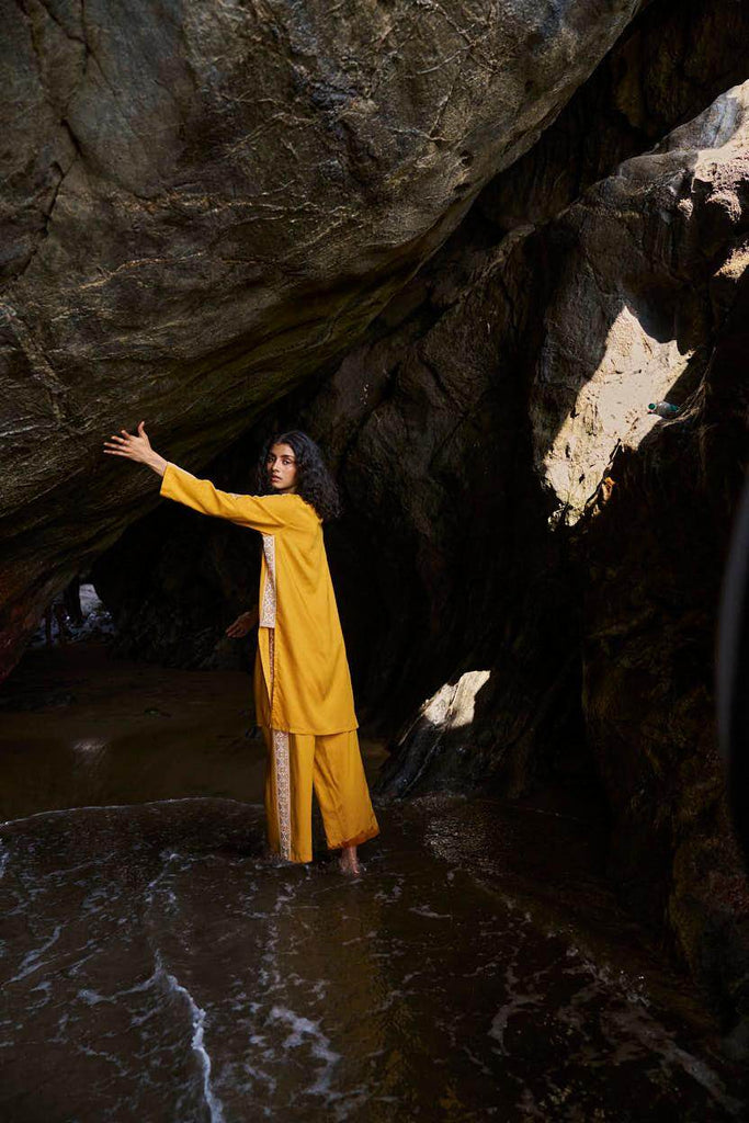 SIDE EMBROIDERED TOP - dash and dot dash and dot