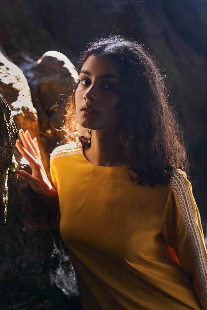 SIDE EMBROIDERED TOP - dash and dot dash and dot