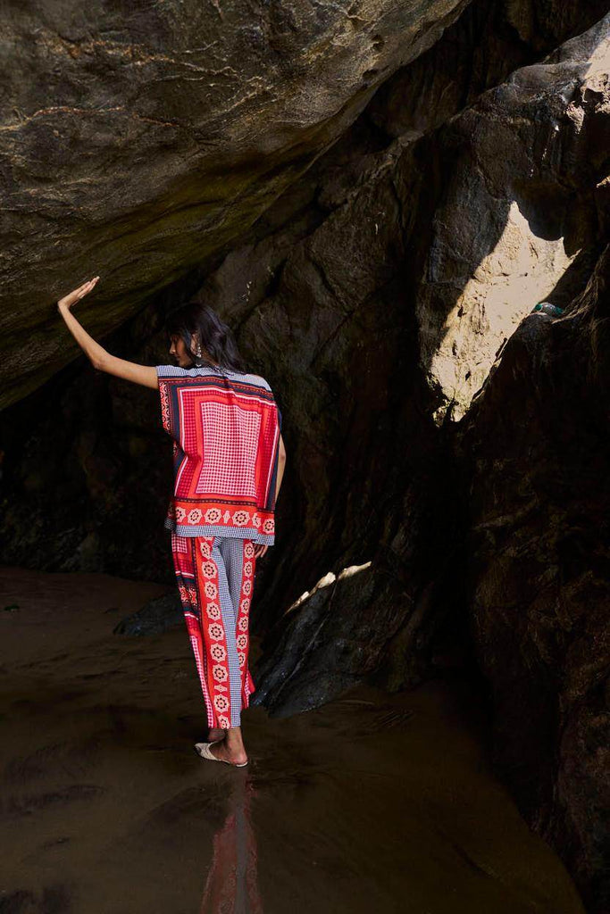 SCARF PRINTED TOP - dash and dot dash and dot