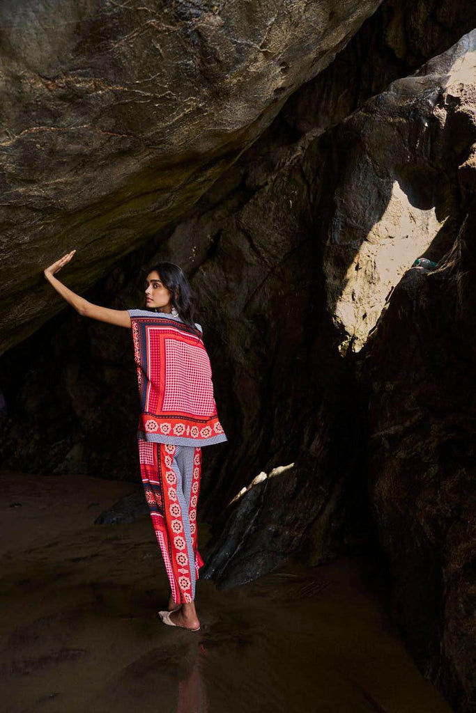 SCARF PRINTED TOP - dash and dot dash and dot