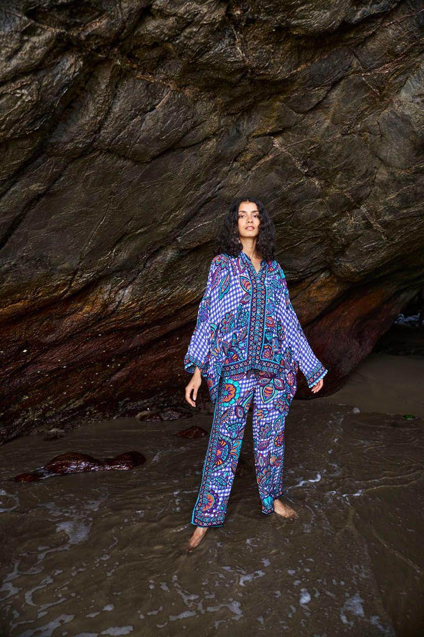 PRINTED CHECK BOXY TOP - dash and dot