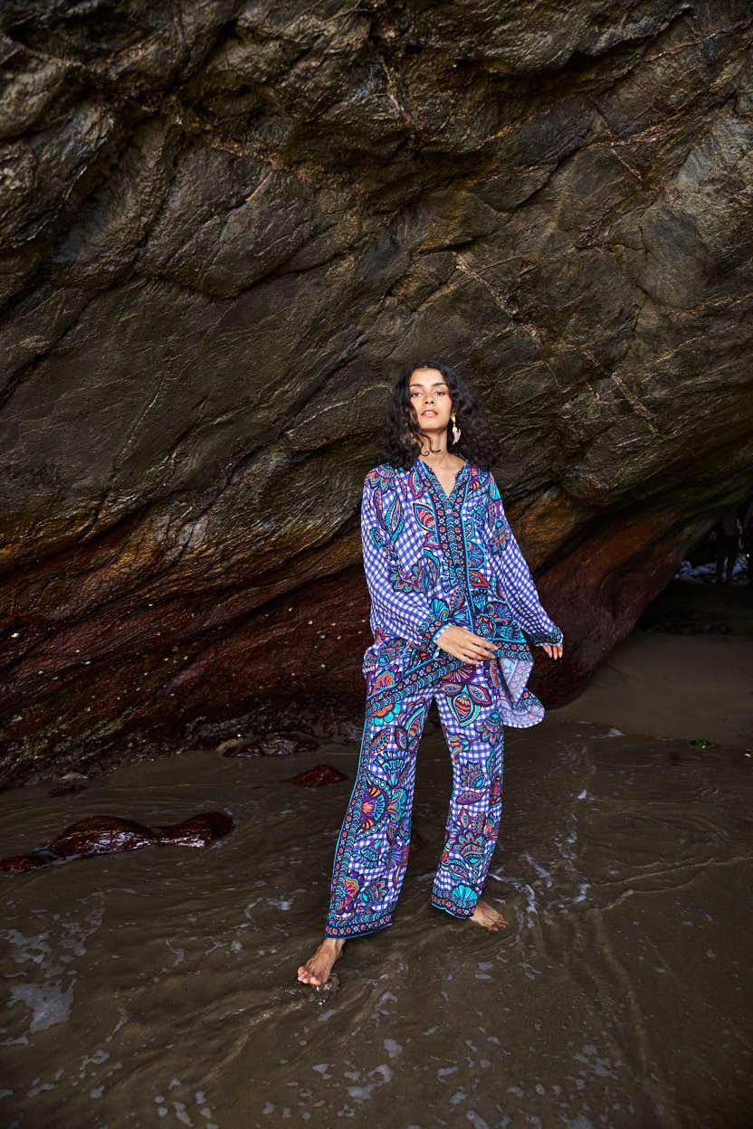 PRINTED CHECK BOXY TOP - dash and dot