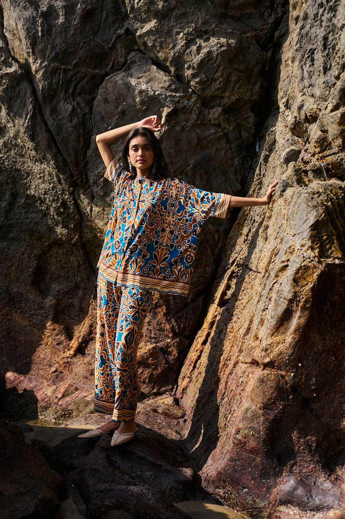 ABSTRACT FLORAL PRINTED TOP - dash and dot dash and dot