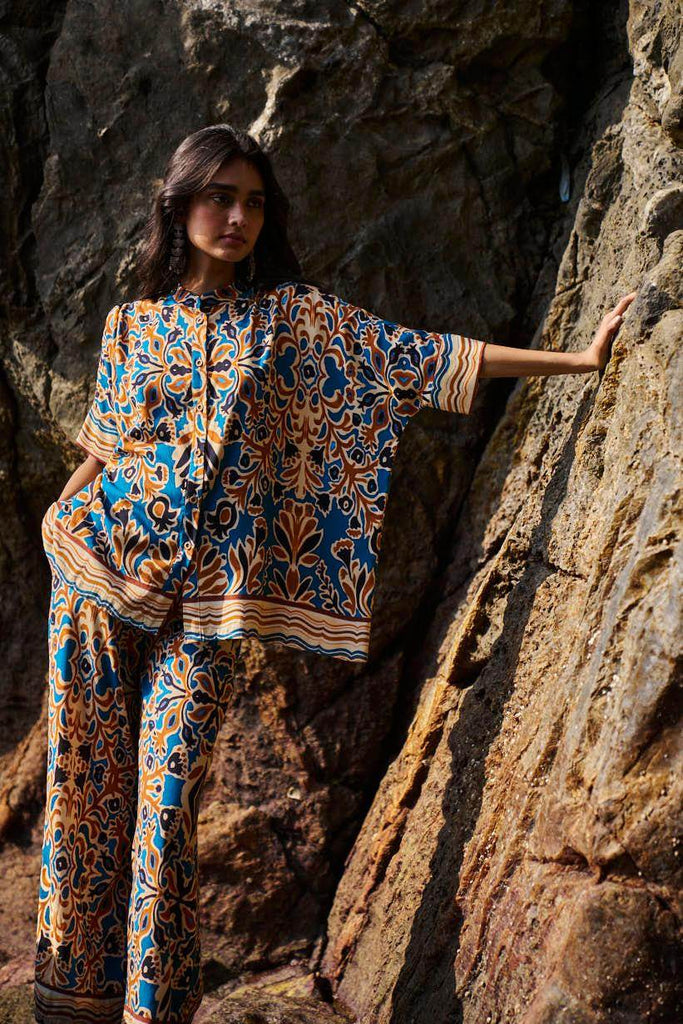 ABSTRACT FLORAL PRINTED TOP - dash and dot dash and dot