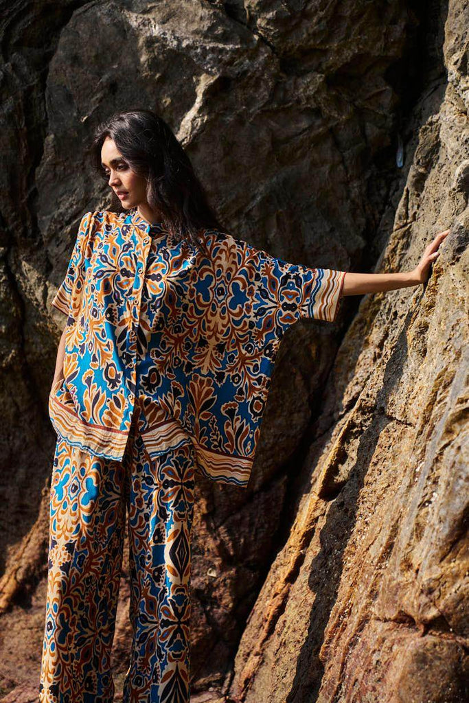 ABSTRACT FLORAL PRINTED TOP - dash and dot dash and dot