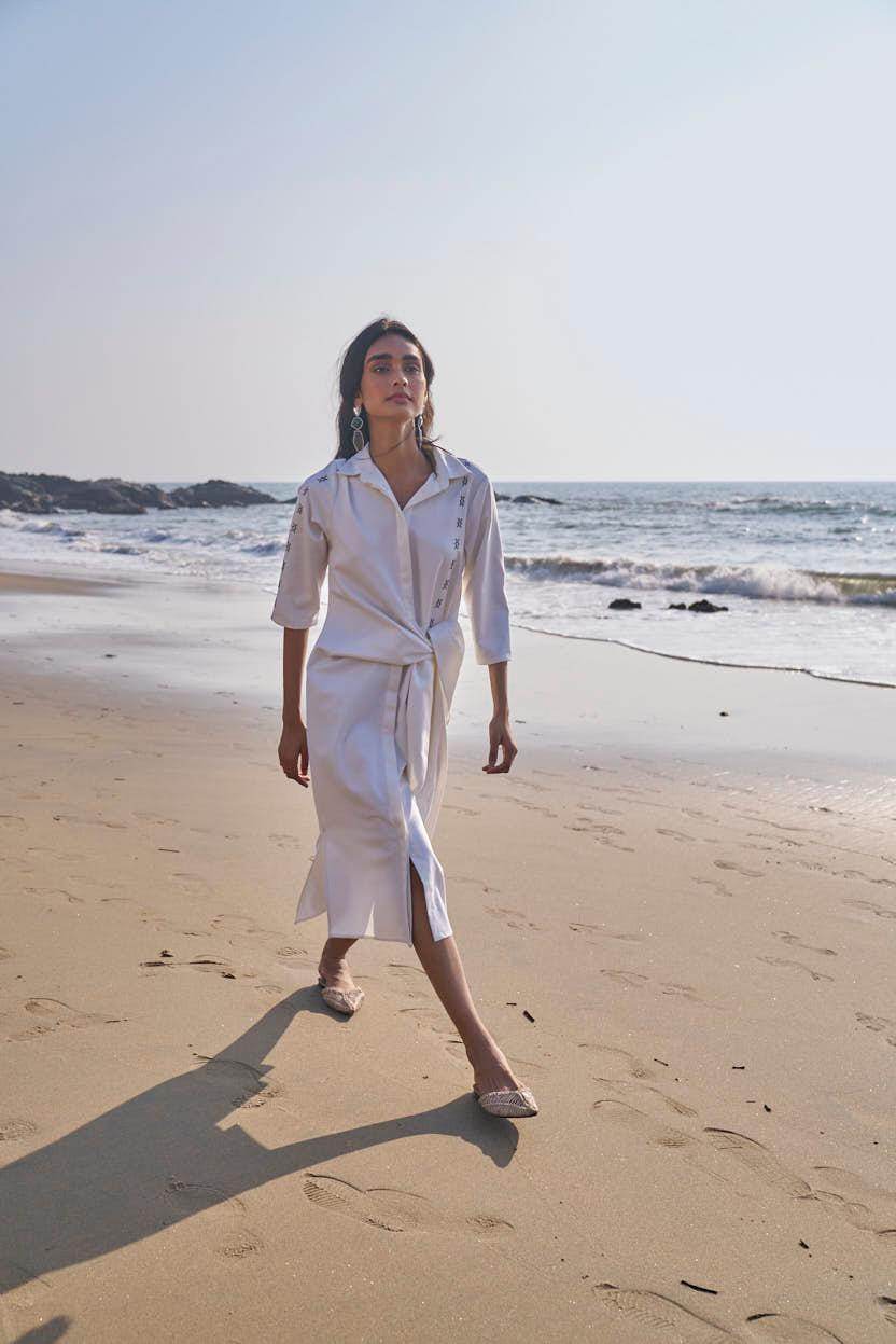 SIDE TIE CROSS STITCHED SHIRT DRESS - dash and dot