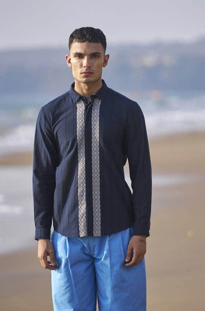 FRONT & BACK BORDER SHIRT - dash and dot dash and dot