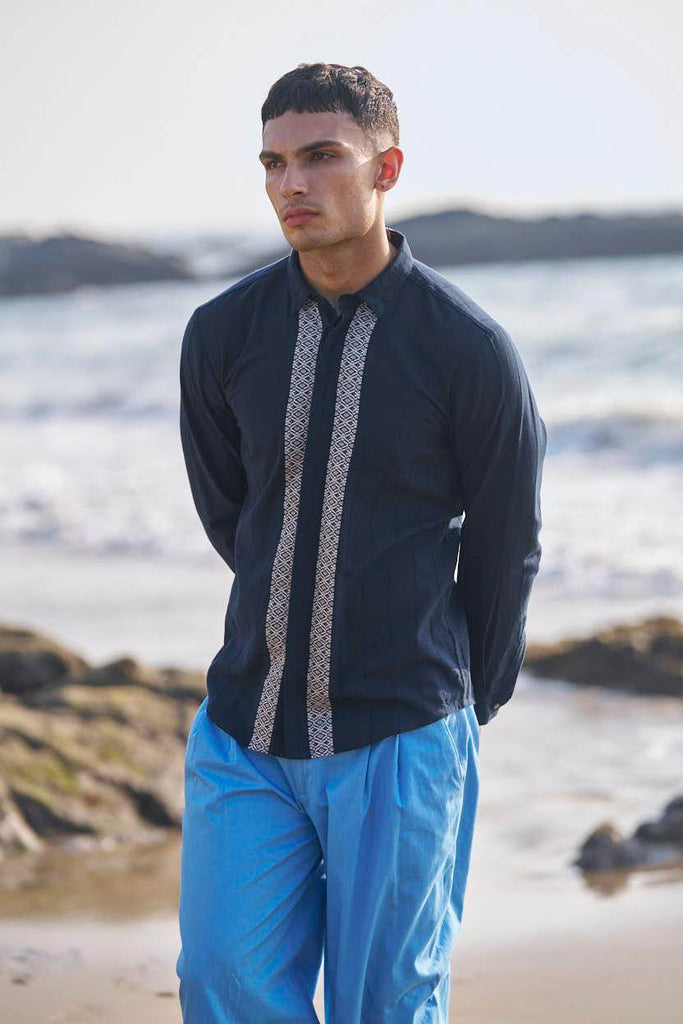 FRONT & BACK BORDER SHIRT - dash and dot dash and dot