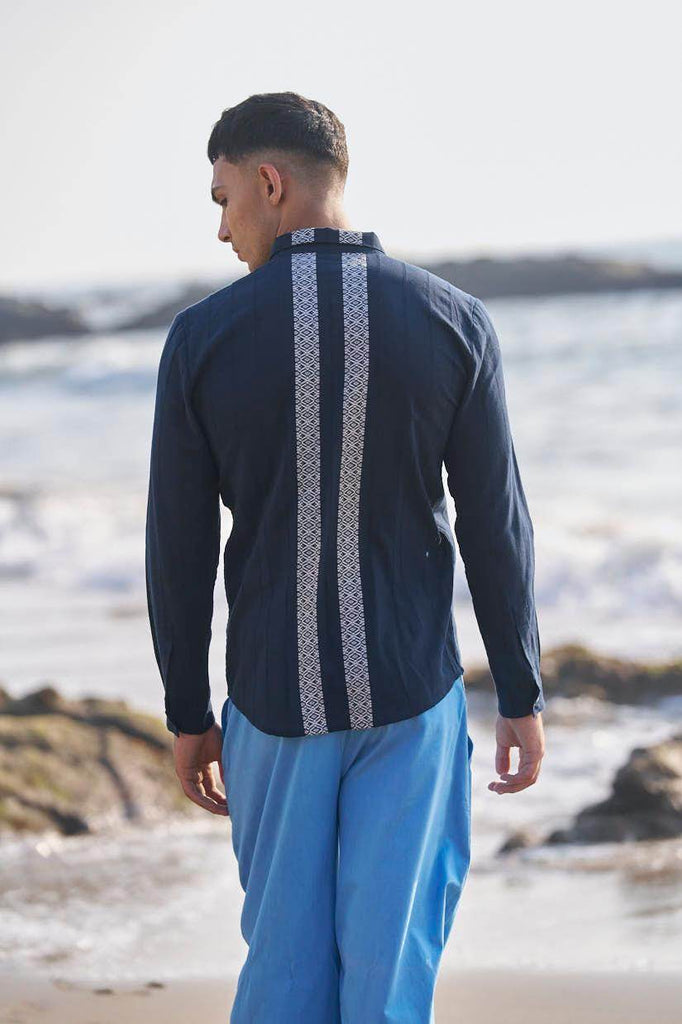 FRONT & BACK BORDER SHIRT - dash and dot dash and dot