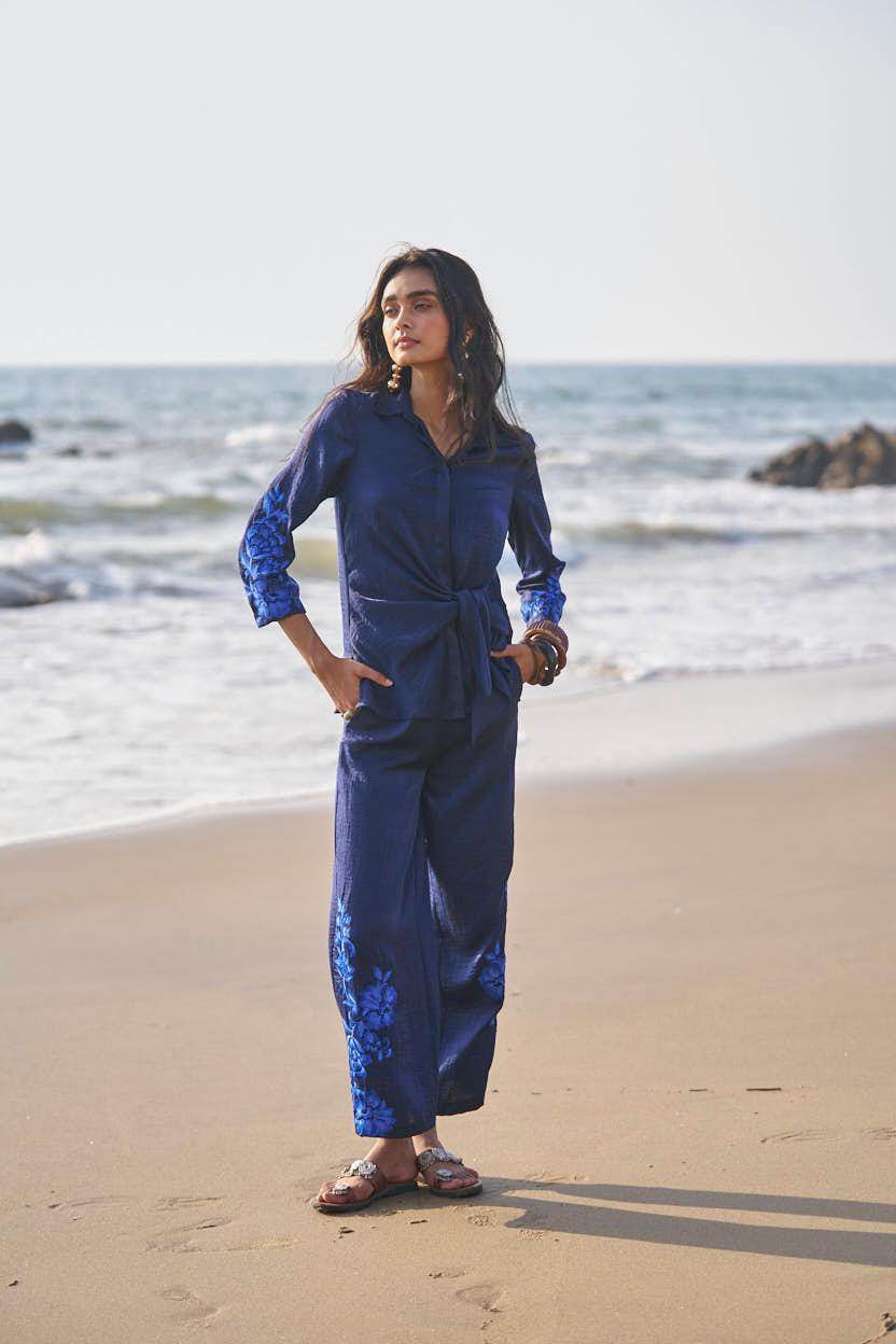 SIDE TIE EMBROIDERED CUFF SHIRT - dash and dot