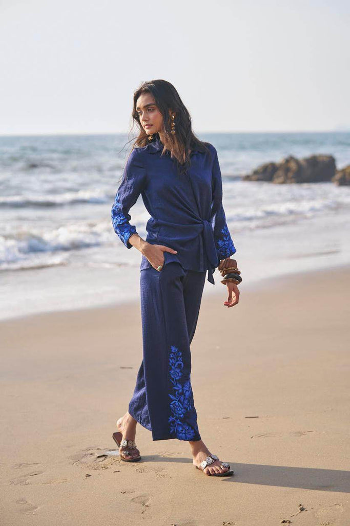 SIDE TIE EMBROIDERED CUFF SET - dash and dot dash and dot