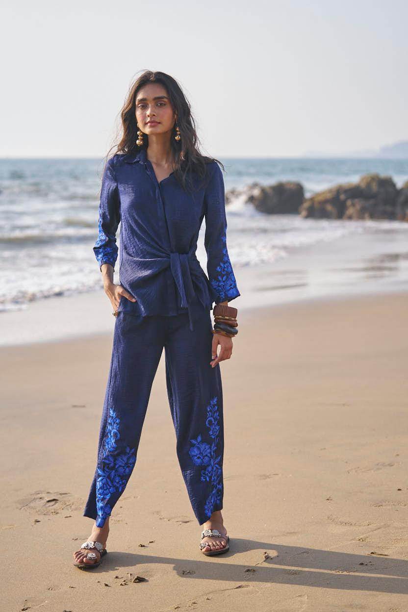 SIDE TIE EMBROIDERED CUFF SHIRT - dash and dot