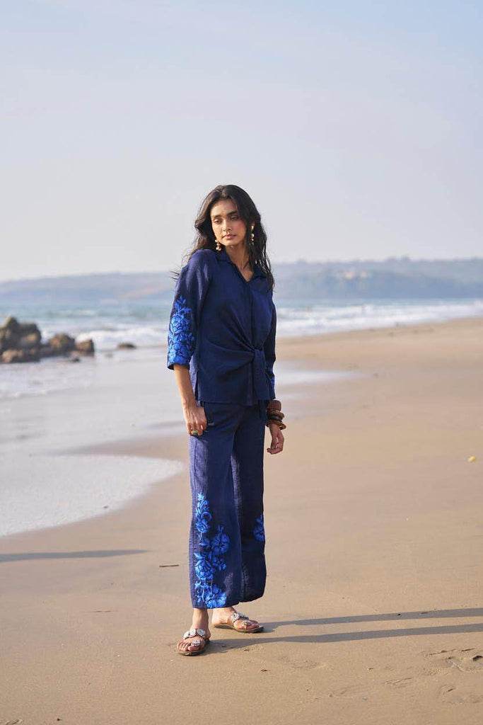 SIDE TIE EMBROIDERED CUFF SET - dash and dot dash and dot