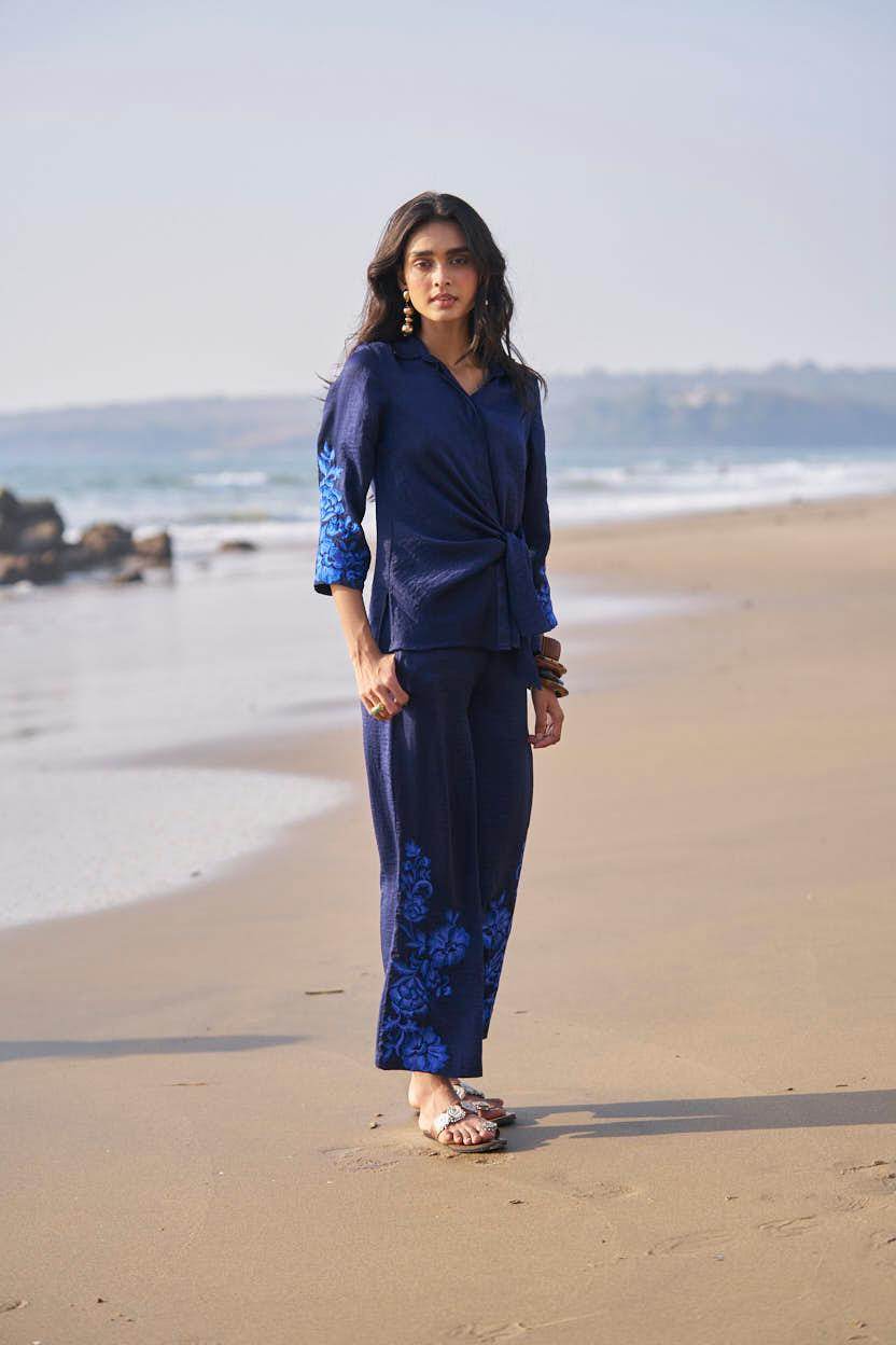 SIDE TIE EMBROIDERED CUFF SHIRT - dash and dot