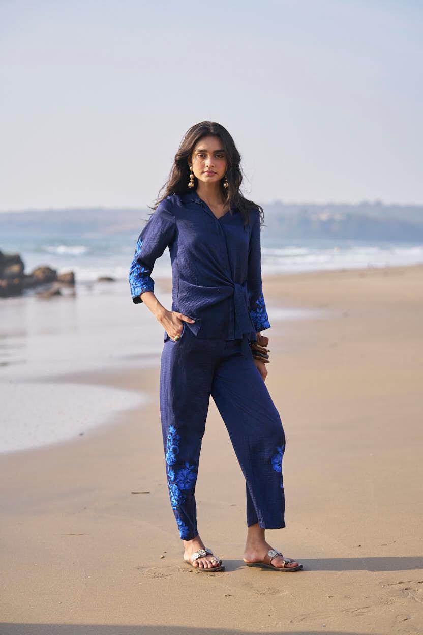 SIDE TIE EMBROIDERED CUFF SHIRT - dash and dot