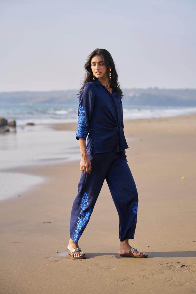 SIDE TIE EMBROIDERED CUFF SET - dash and dot dash and dot