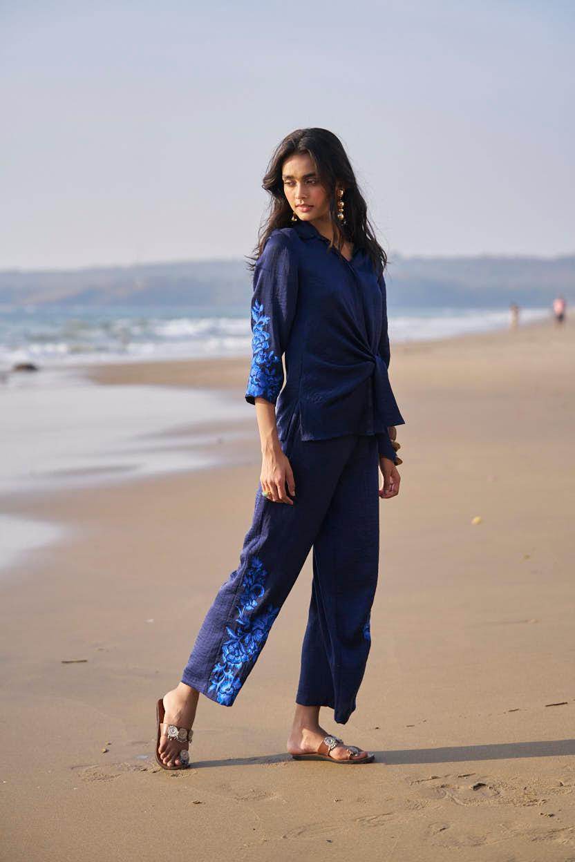 SIDE TIE EMBROIDERED CUFF SHIRT - dash and dot