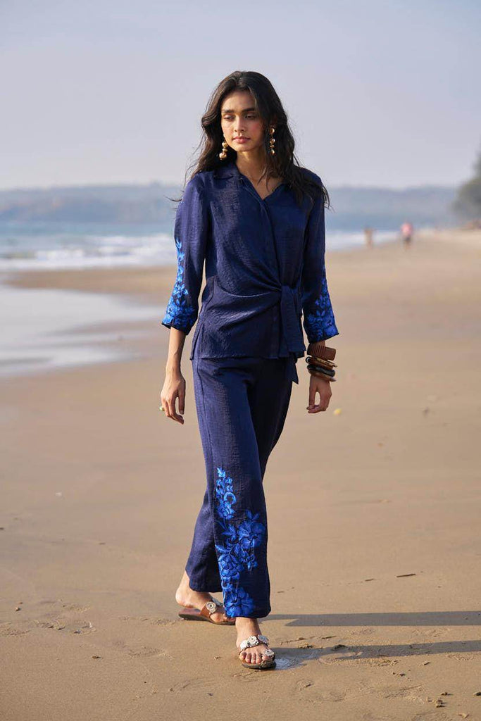 SIDE TIE EMBROIDERED CUFF SET - dash and dot dash and dot