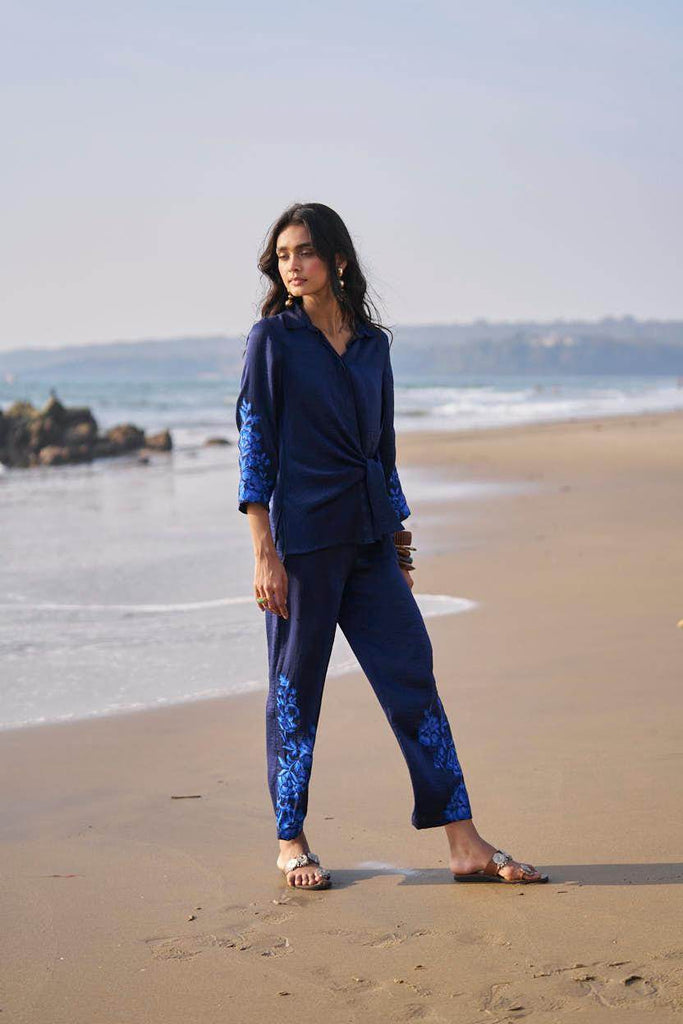 SIDE TIE EMBROIDERED CUFF SET - dash and dot dash and dot