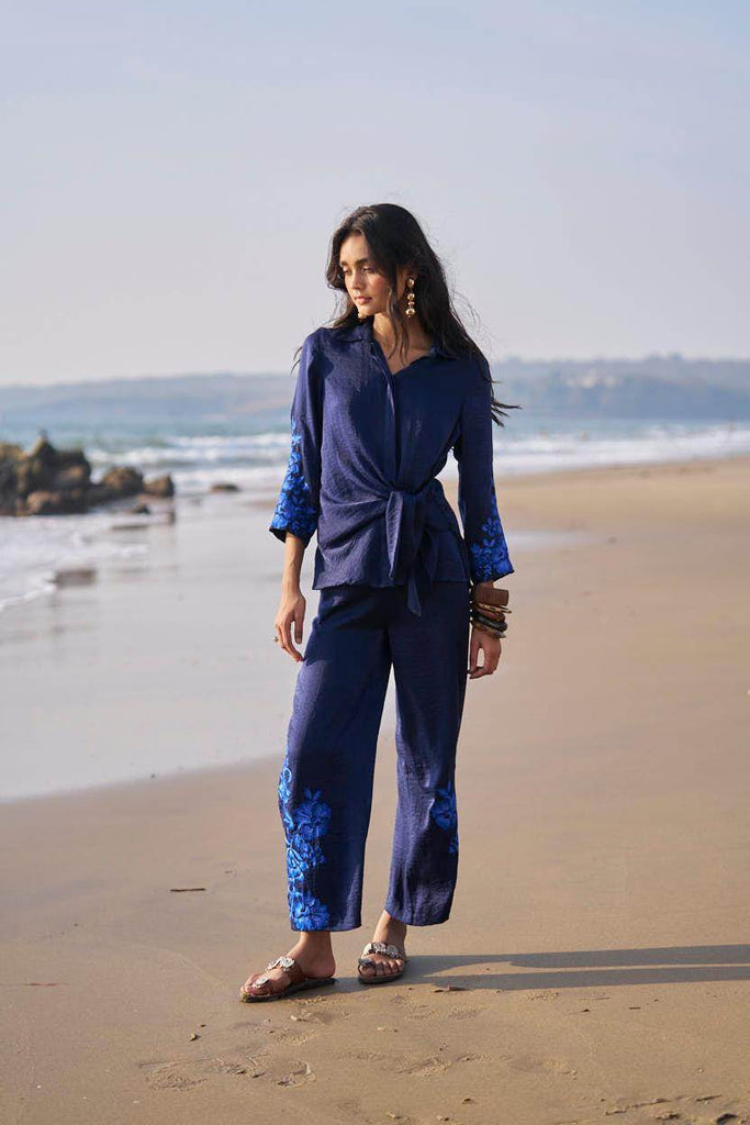 SIDE TIE EMBROIDERED CUFF SET - dash and dot dash and dot