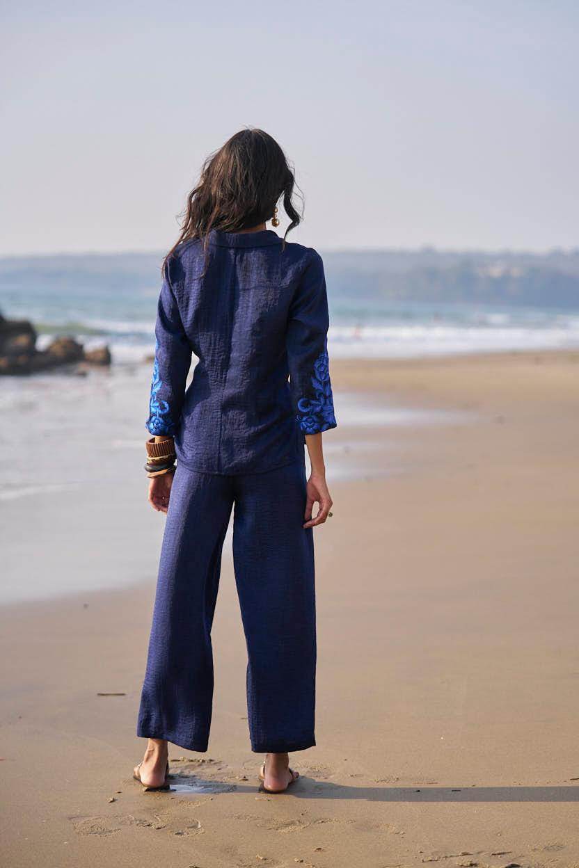 SIDE TIE EMBROIDERED CUFF SHIRT - dash and dot