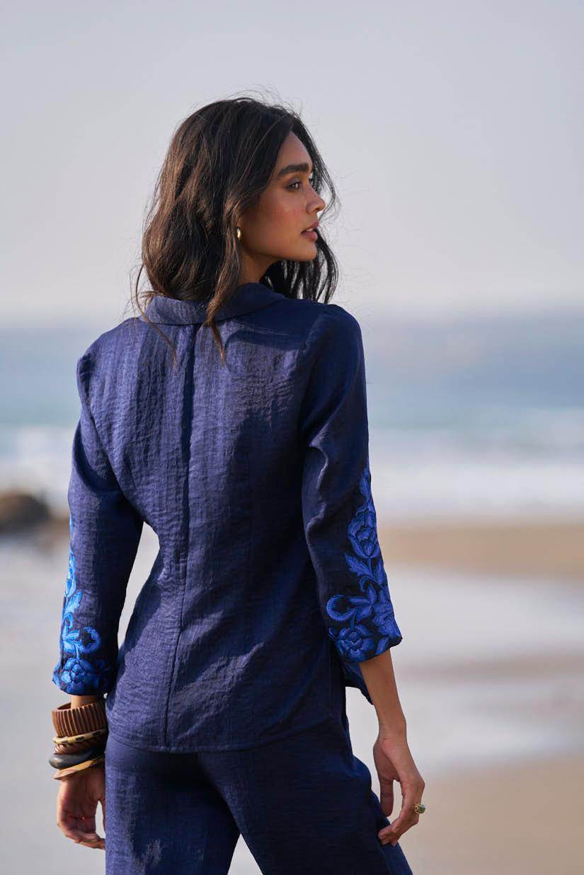 SIDE TIE EMBROIDERED CUFF SHIRT - dash and dot