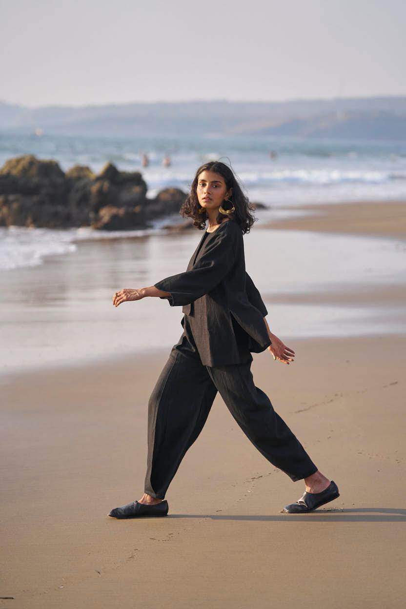 INVERTED PLEAT LINEN PANT - dash and dot