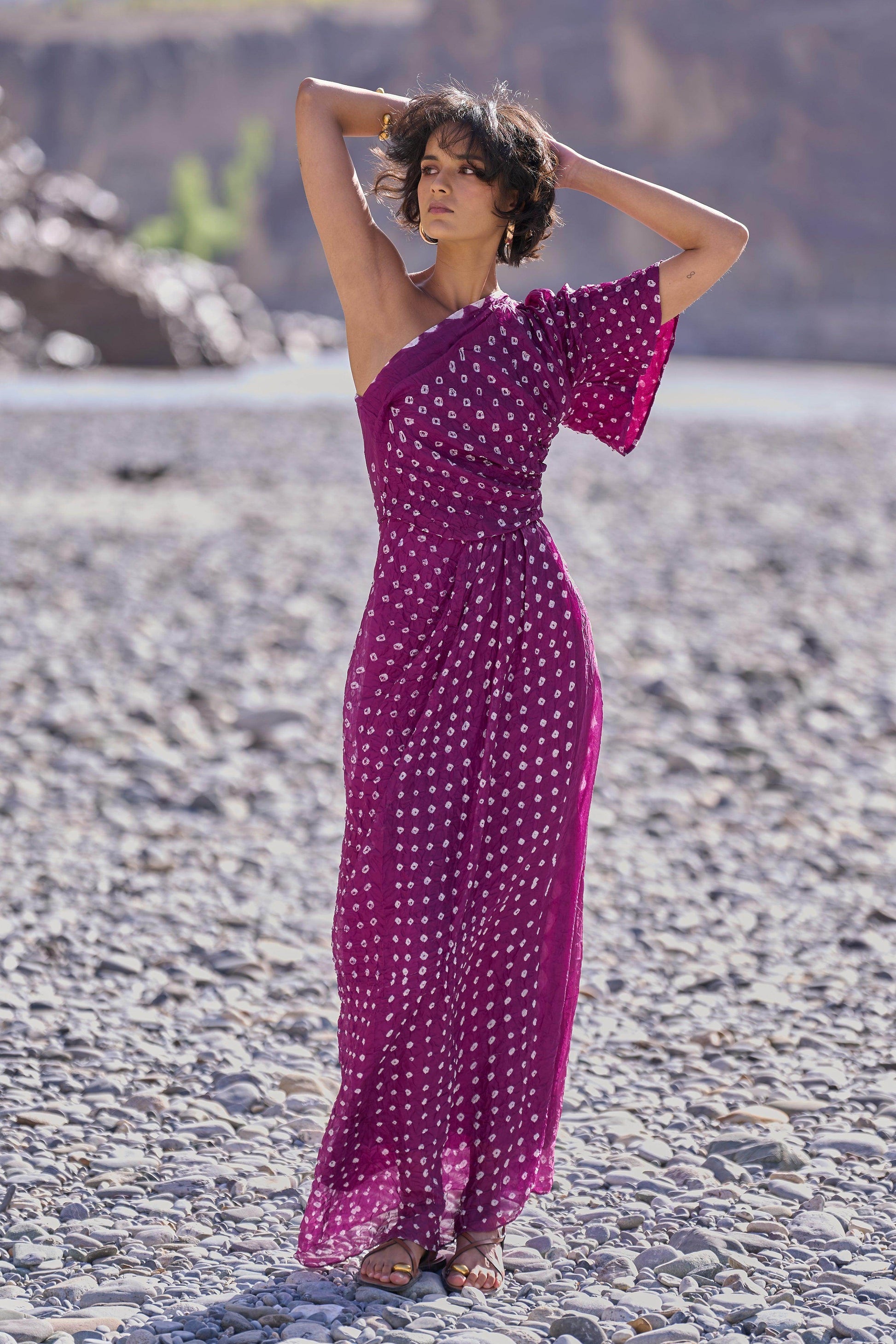 SINGLE SLEEVE BANDHANI DRESS - dash and dot