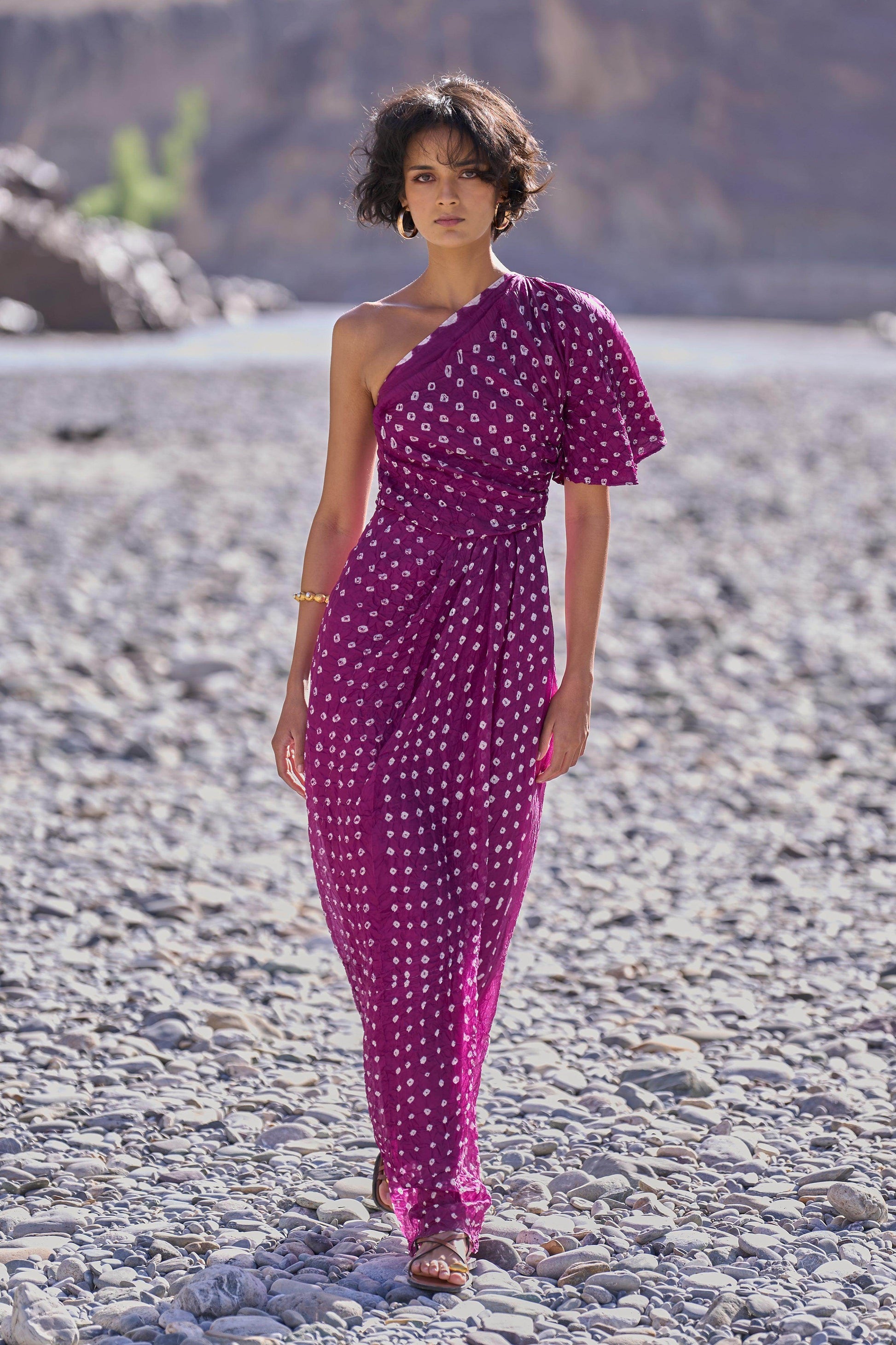 SINGLE SLEEVE BANDHANI DRESS - dash and dot