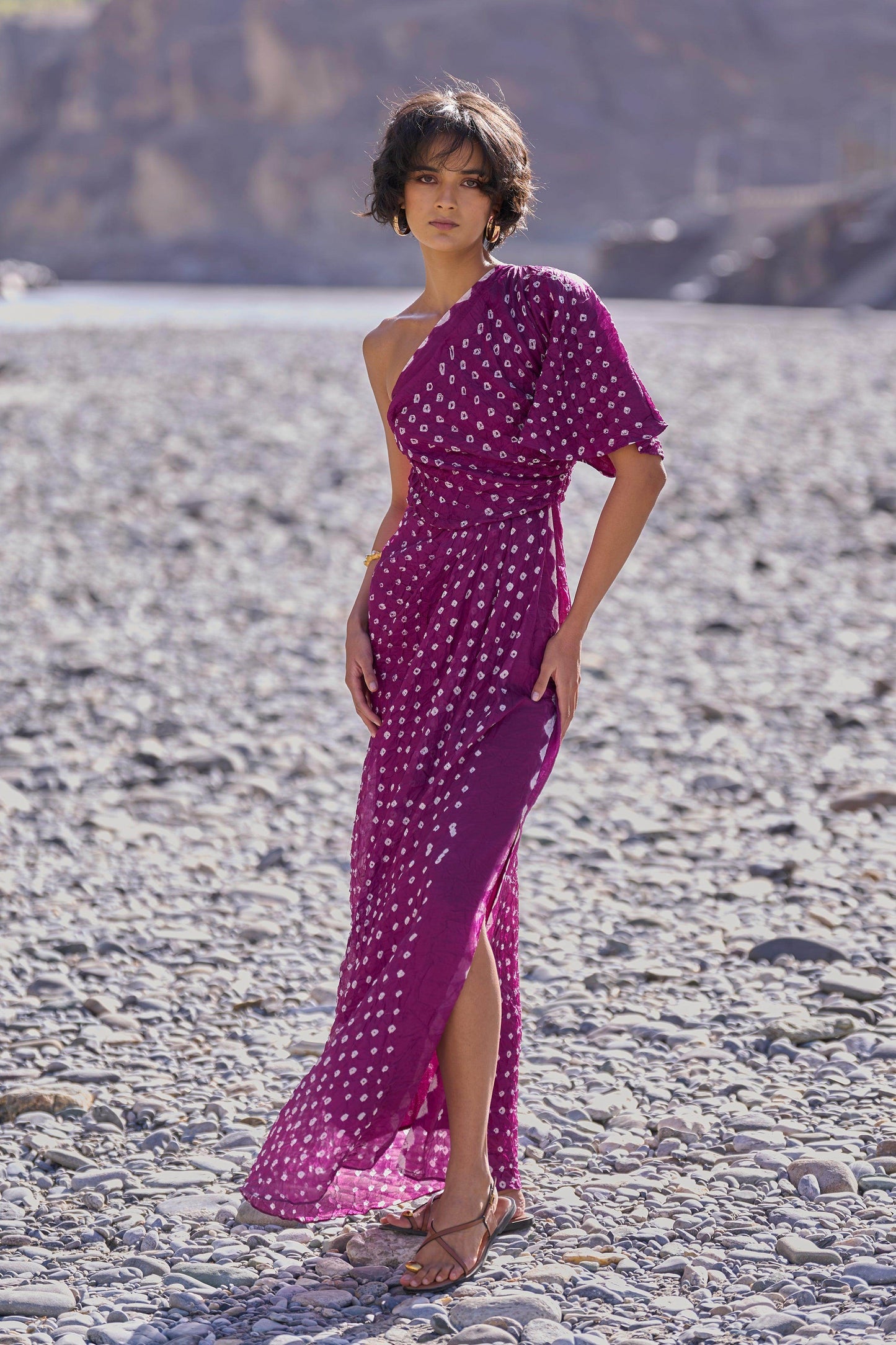 SINGLE SLEEVE BANDHANI DRESS - dash and dot