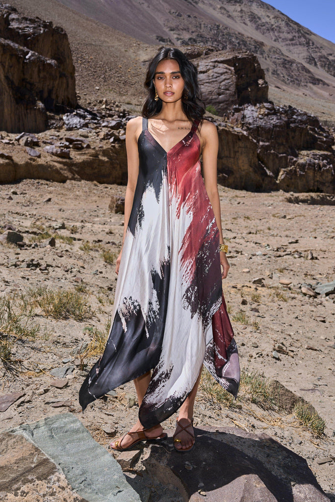BRUSHSTROKE FLOWING DRESS - dash and dot dash and dot