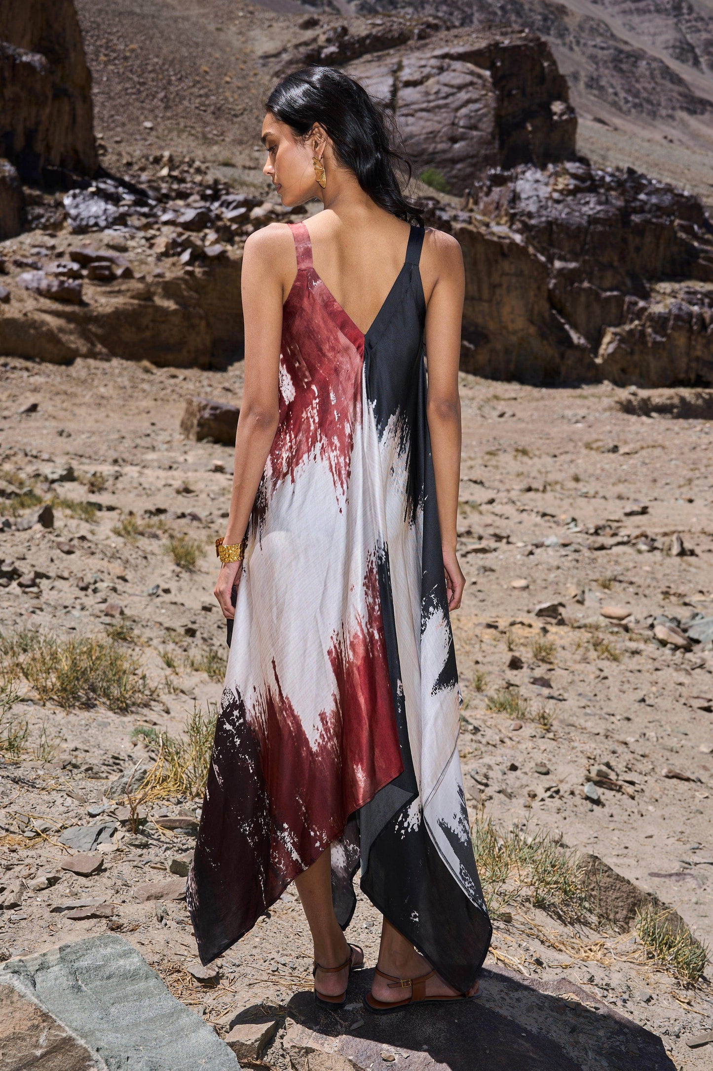 BRUSHSTROKE FLOWING DRESS - dash and dot