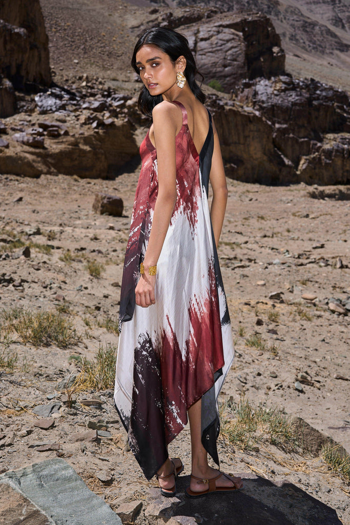 BRUSHSTROKE FLOWING DRESS - dash and dot dash and dot