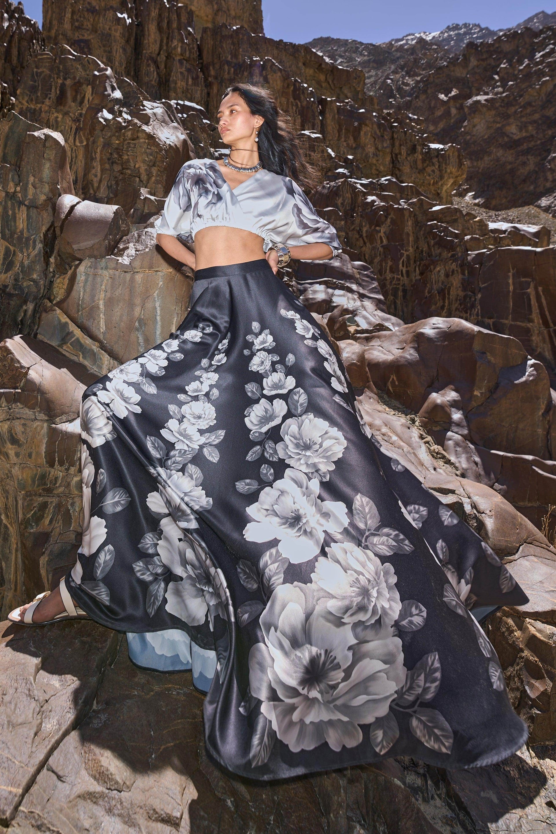 FLORAL PRINT MAXI SKIRT XXS Black - Main Image