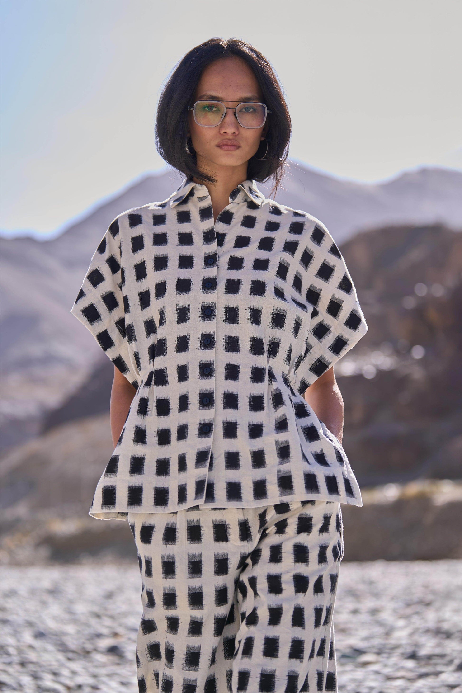 STRUCTURED IKAT SHIRT - dash and dot