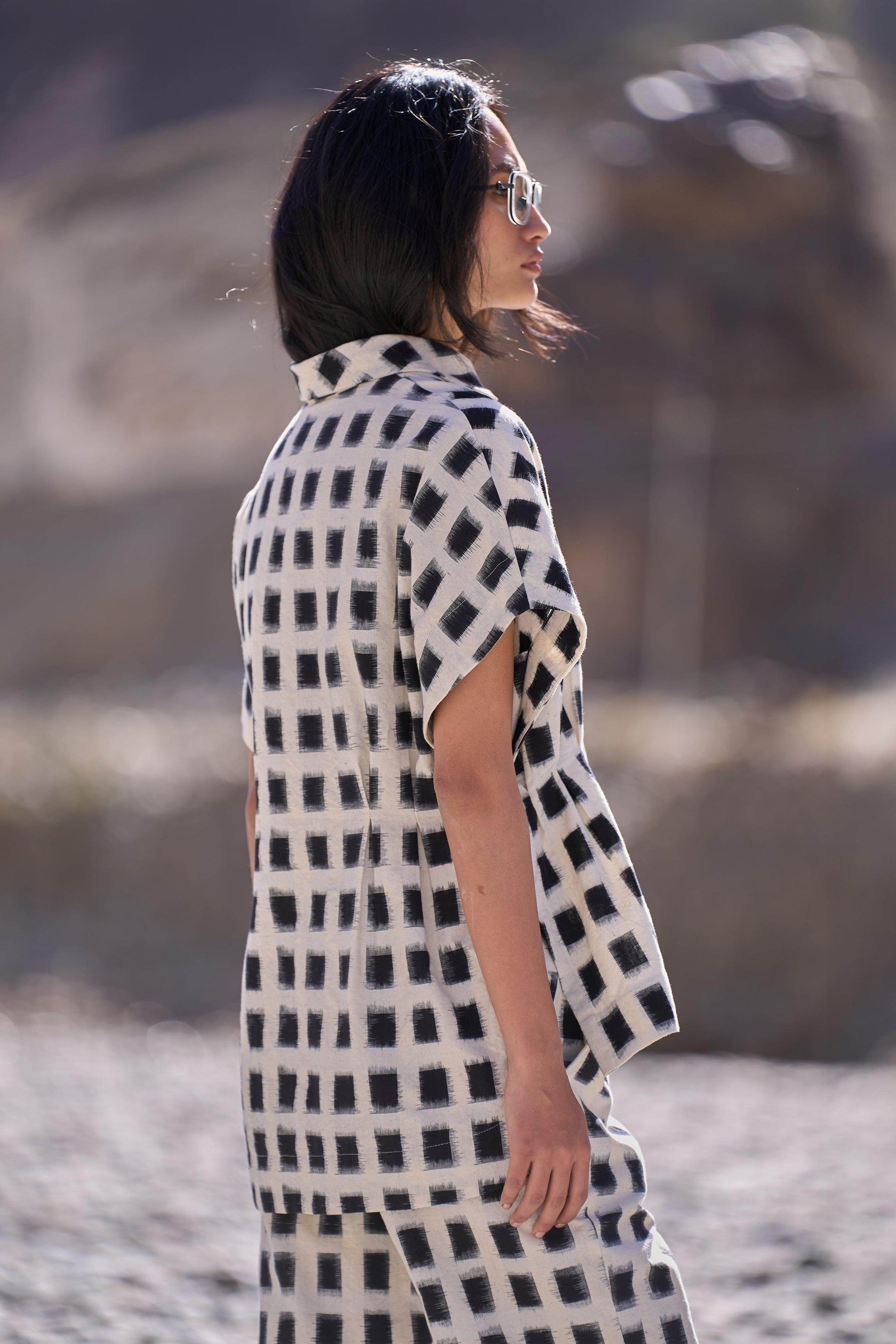 STRUCTURED IKAT SHIRT - dash and dot