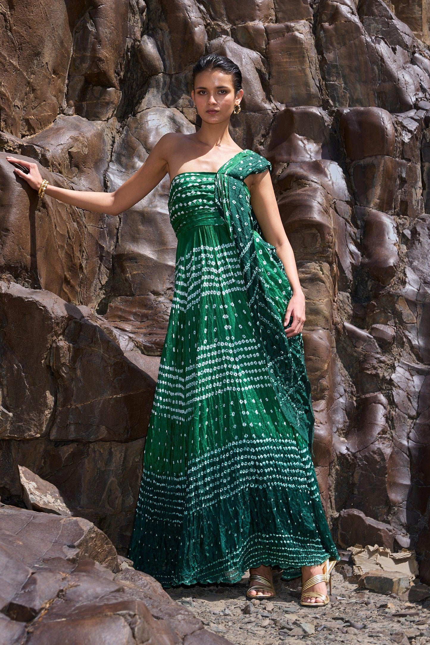 BANDHANI DRAPED SARI GOWN - dash and dot