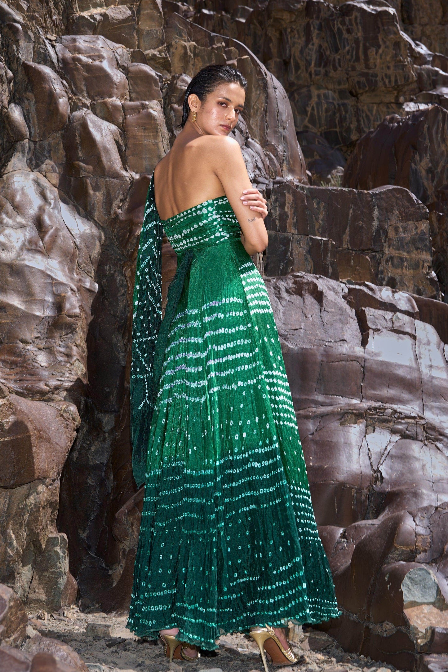 BANDHANI DRAPED SARI GOWN - dash and dot