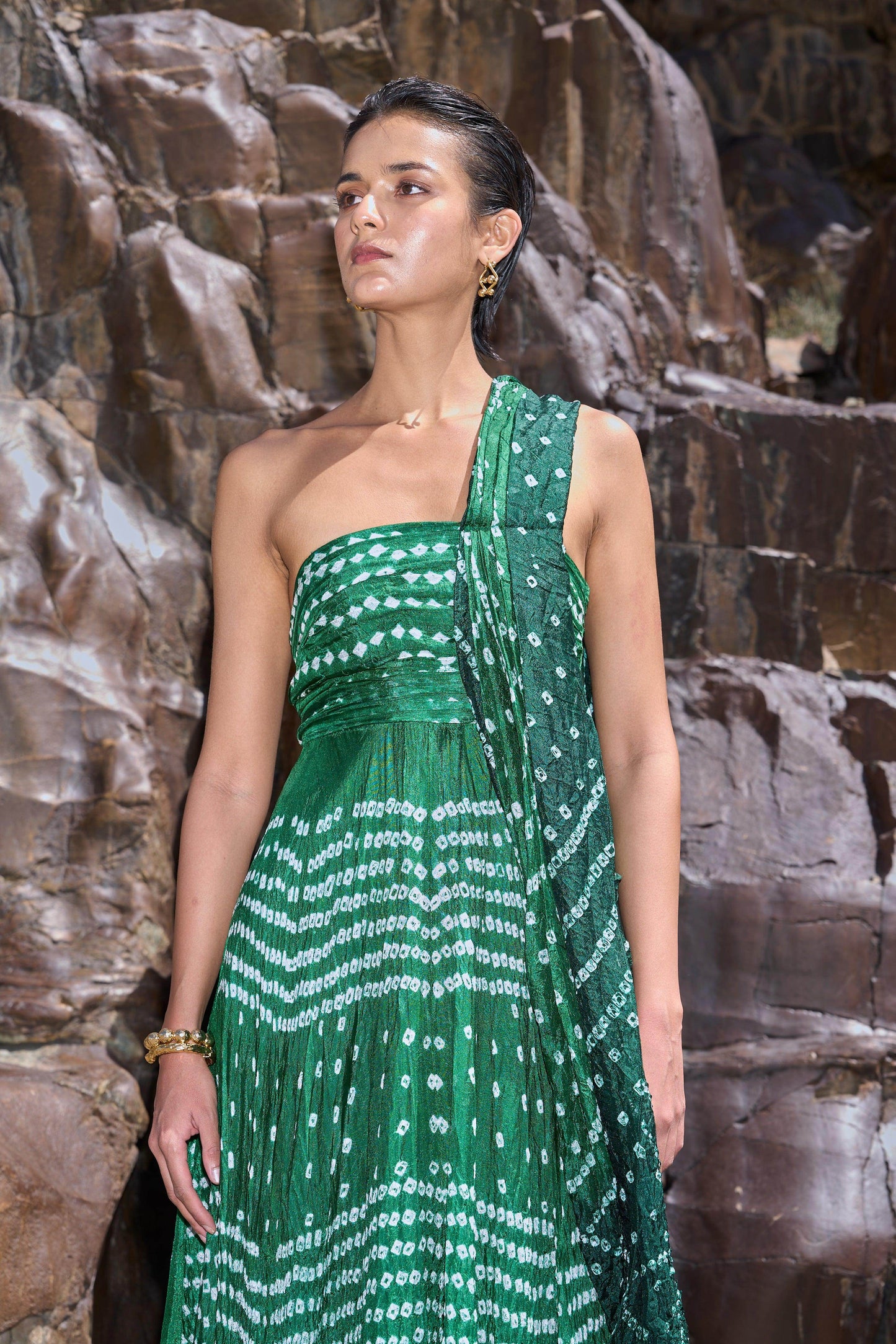 BANDHANI DRAPED SARI GOWN - dash and dot