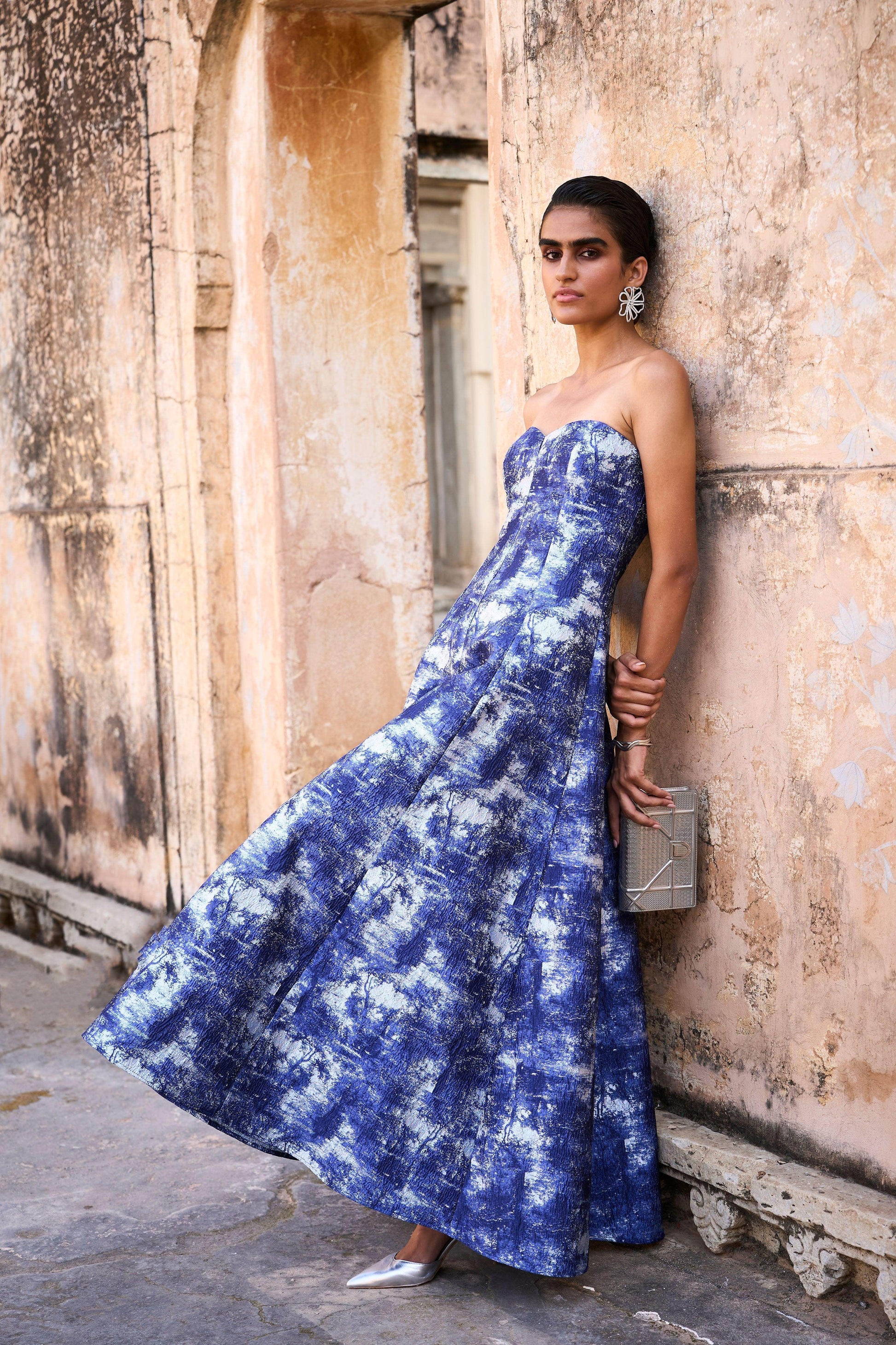 BROCADE GOWN - dash and dot